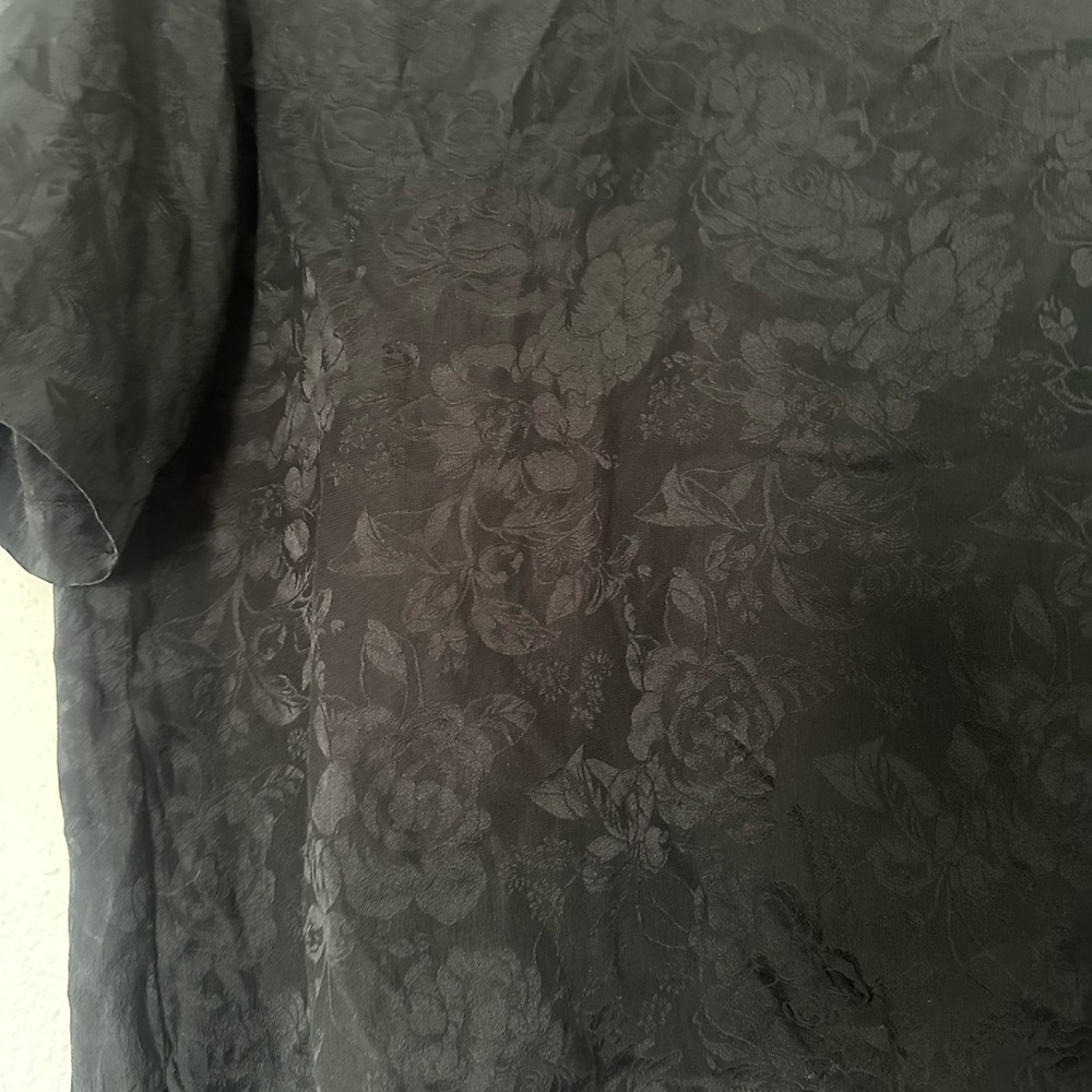 Nordstrom 100% Silk Vintage Rose Shirt Short Sleeve Floral Black Shirt - Picture 3 of 4